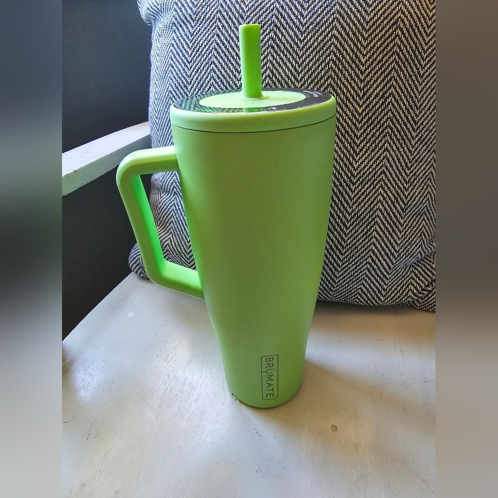 Brumate era 40 oz kiwi nwt